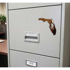 Florida Bigfoot Magnet - Magnet - Paracay