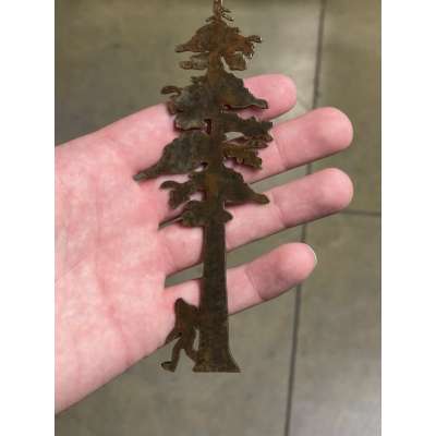 Magnets :Redwood Tree w/ Bigfoot MAGNET - Bigfoot Gift