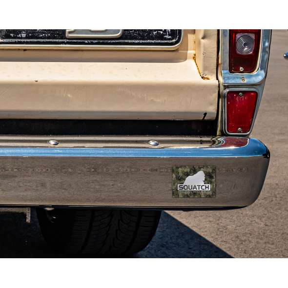 Squatch Metalworks Logo Green Camo - Vinyl Sticker (1 STICKER) - Paracay