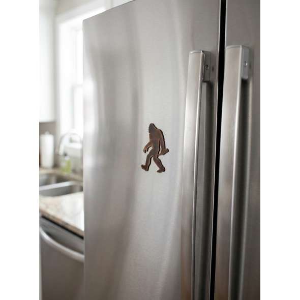Bigfoot with Wine Bottle - Magnet - Paracay